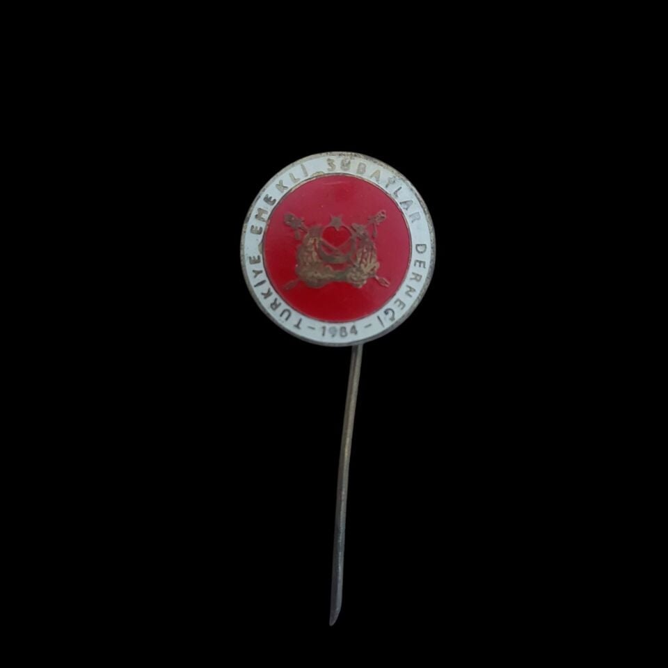 1.5 cm. Çap Vintage Emekli Subaylar Derneği İğneli Rozet