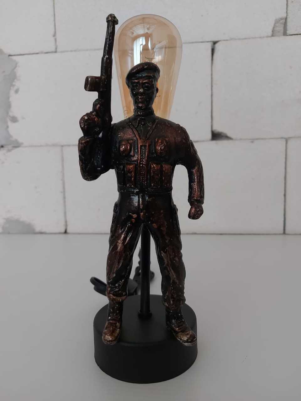 Komando Asker Motifli Rustik Abajur