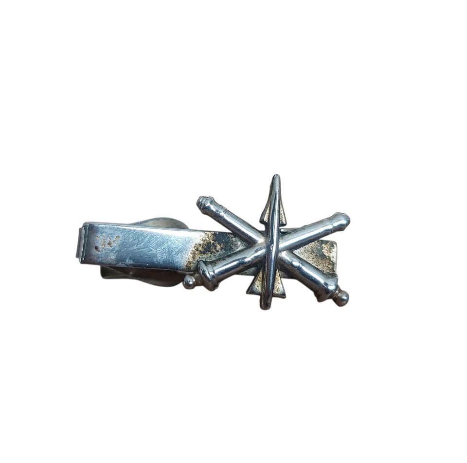3.5 cm. 1950-1960'lar  Topçu Subay Metal Kravat İğnesi