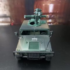 13x6.5x7.5 cm. Oyuncak Kurmalı Silahlı Hummer Askeri Araç