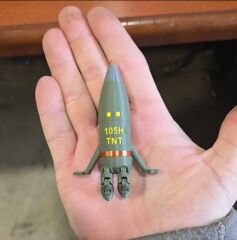 9 cm. Dekoratif Minyatür Roket Figürü (Ayaklar Hareketli) (1 Adet)