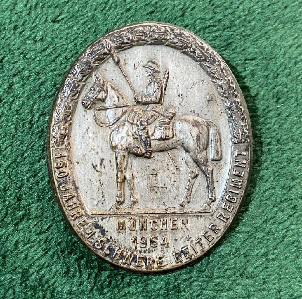 4x5 cm. 1964 Münih Bavyera Ağır Süvari Alayı  150.Yıl Hatıra Rozeti