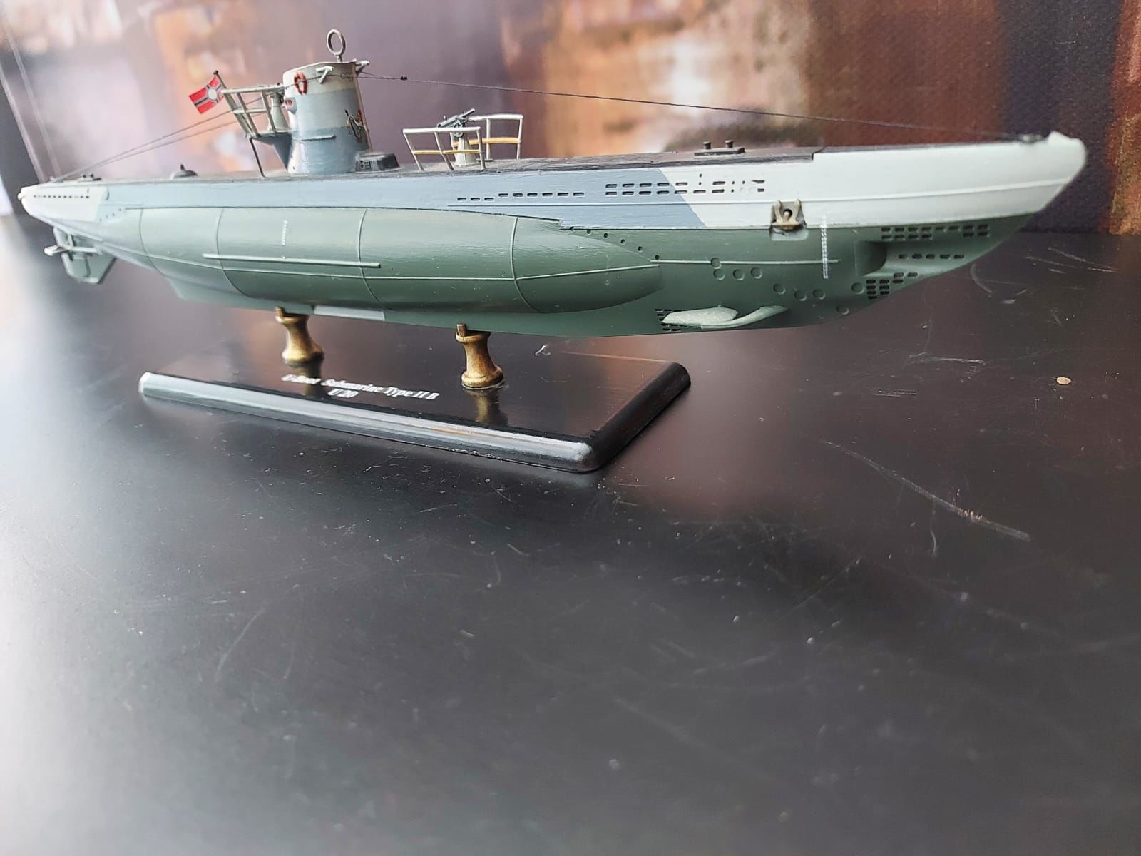 30 cm. U20 Alman Denizaltısı 1/144 Ölçek Monte