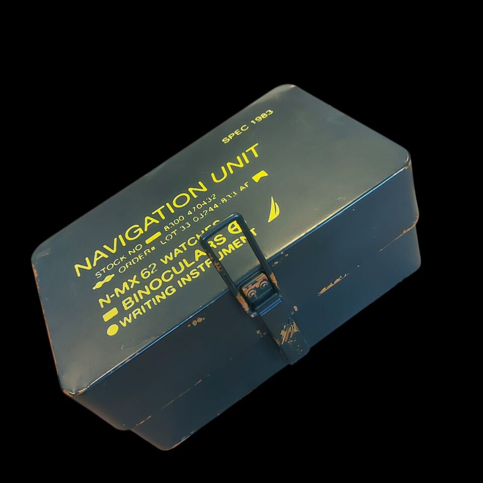 20x13x10 cm. Haki Renk Metal Navigasyon Ekipman Kutusu Formunda Saat Kutusu (Dekoratif Ürün)