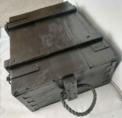 67x51x28 cm. Vintage Mühimmat Sandık Modeli