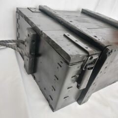 67x51x28 cm. Vintage Mühimmat Sandık Modeli