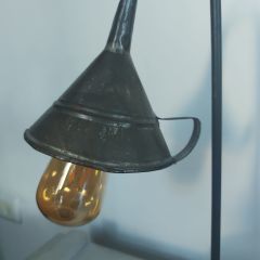 Vintage Metal Huni Abajur Modeli
