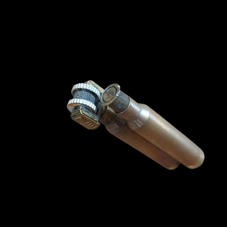 5.56x45mm. Pirinç Kovan Malzeme Benzinli Çakmak Modeli (Çalışır Durumda)