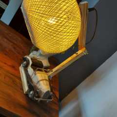 Klasik Araba Motifli Ahşap Abajur