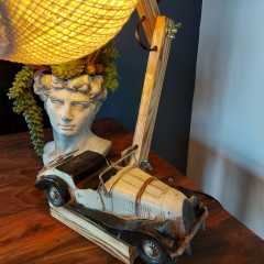 Klasik Araba Motifli Ahşap Abajur