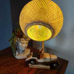 Klasik Araba Motifli Ahşap Abajur