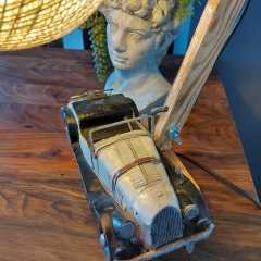 Klasik Araba Motifli Ahşap Abajur