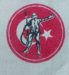 5cm. Çap Kıbrıs Savaşı Dönemi Kullanılmamış Askeri Peç (Keten Kumaş Üzerinde Baskı)