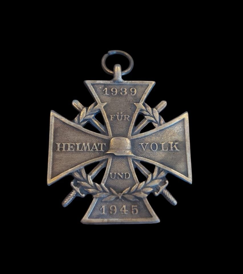 4x5 cm.  Ww2 Avusturya  Savaş Madalyası