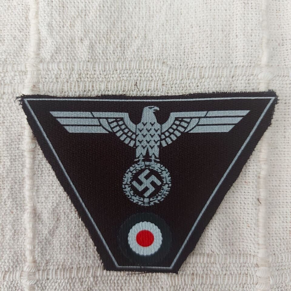 8x6 cm Kahverengi Kumaş Üzerinde Alman Motifler Model-1