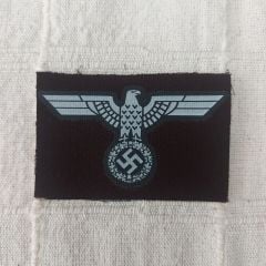 8x4,5 cm. Kahverengi Kumaş Zemin Üzerinde Alman Motifler Model-2