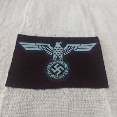 8x4,5 cm. Kahverengi Kumaş Zemin Üzerinde Alman Motifler Model-2