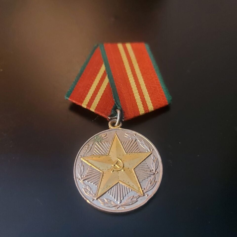 Sovyet Dönemi Madalyon Model-2