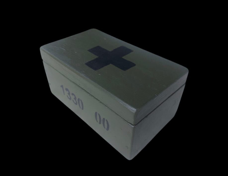 20x11.5x9.5 cm. Ahşap Sıhhiye Kutu