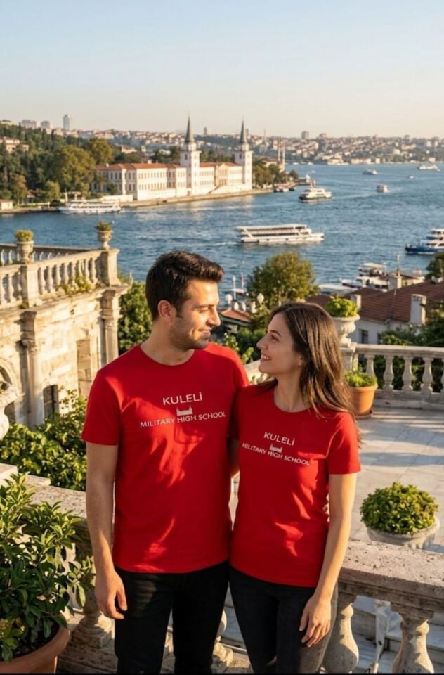 Kırmızı Renk Kuleli Baskılı Fanila Unisex (S-M-L-XL-XXL Beden)