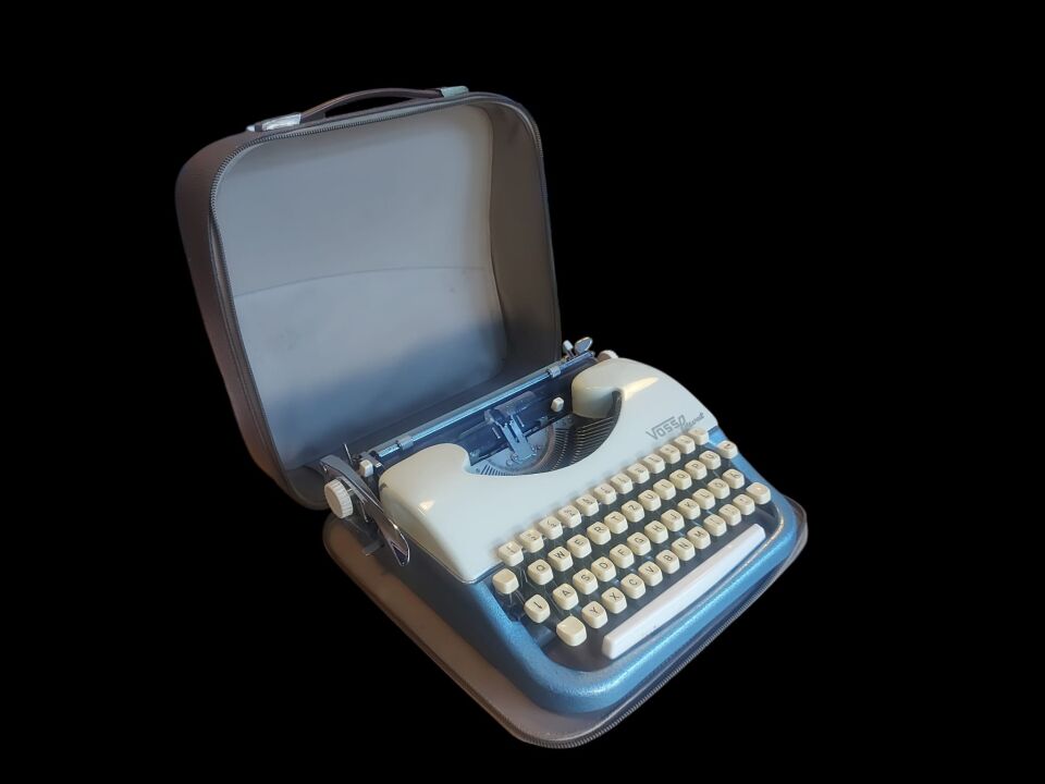 1950'ler Batı Alman Voss Privat Daktilo Qwertz Klavye (Çantasında)