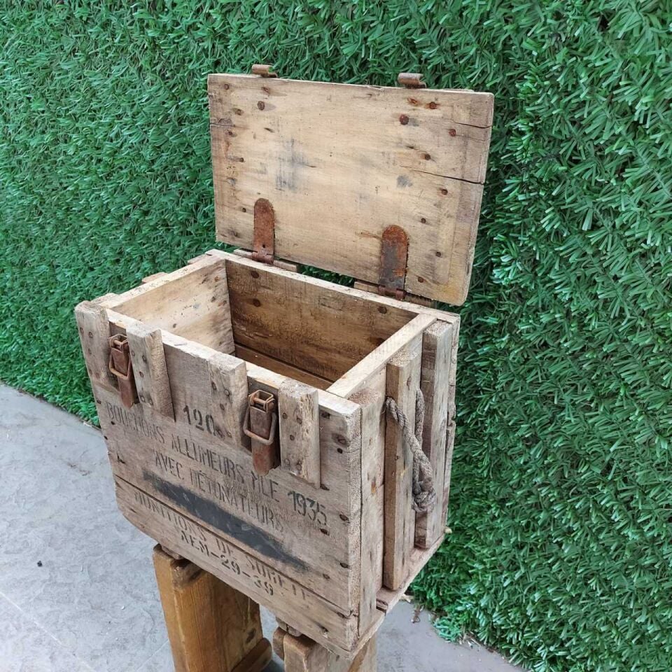 47x30x48 CM. Orjinal Ahşap Mühimmat Sandığı