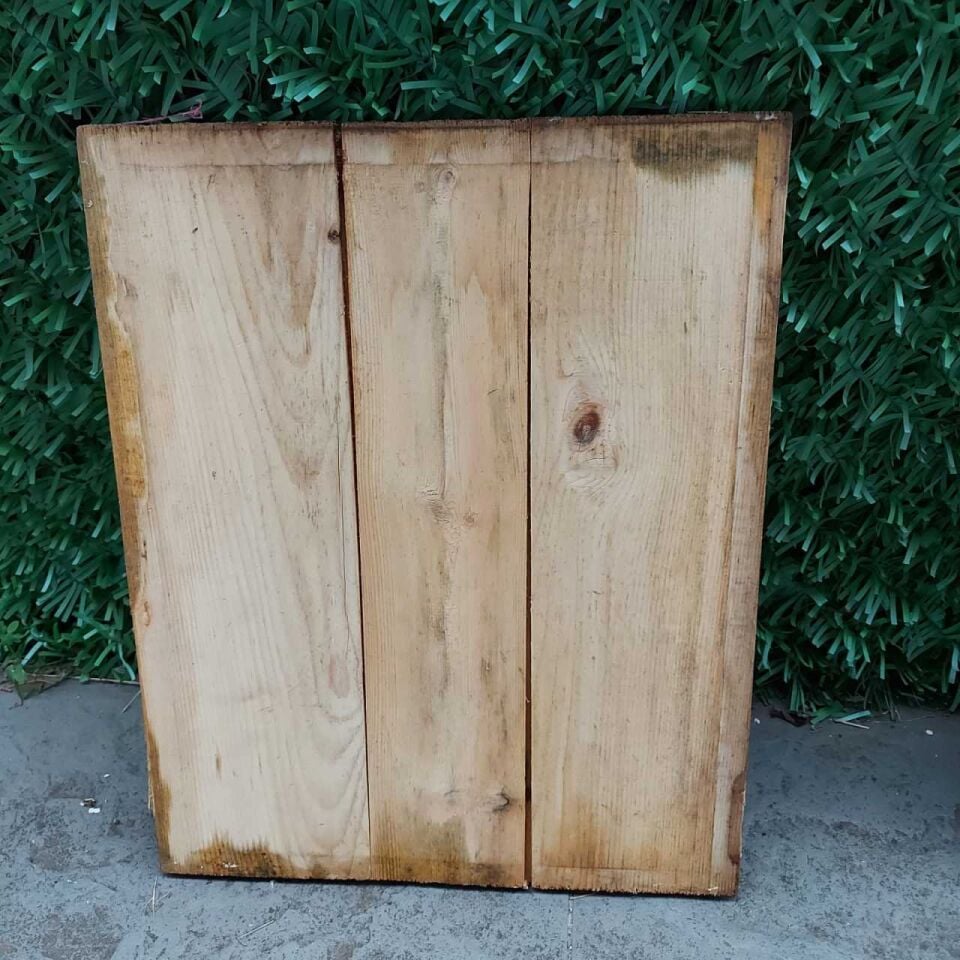 36x45x4 CM Orjinal Ahşap Mühimmat Sandığı Parçası
