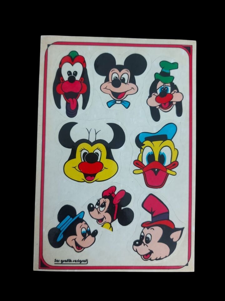 11x16 cm. Walt Disney Karekterleri  Temalı Bir Tabaka Çıkartma