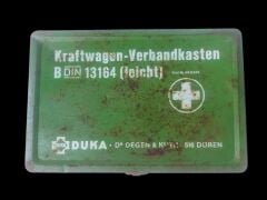1950 Batı Almanya (Batı Berlin) Metal İlk Yardım Çantası (Kullanılmamış-Dolu Vaziyette)
