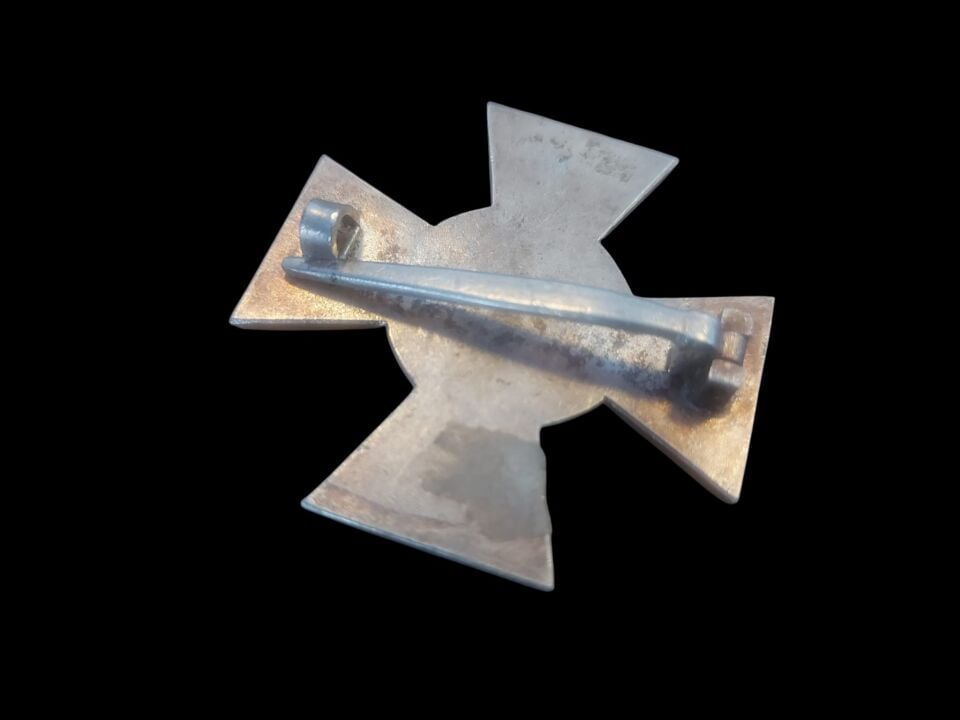 4.5x4.5 cm. Ww2 Dönemi İşgal Zamanı Danimarka'da Nasyonel Sosyalist Yapılanma Askeri ve Siyasi Mineli Nişan