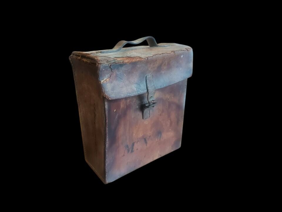 22x10x24 cm. Sovyet MVD Deriden Mmül Teçhizat Çantası