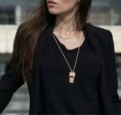 Altın Renk Kristal Metal Taşlı Zincirli Düdük Kolye