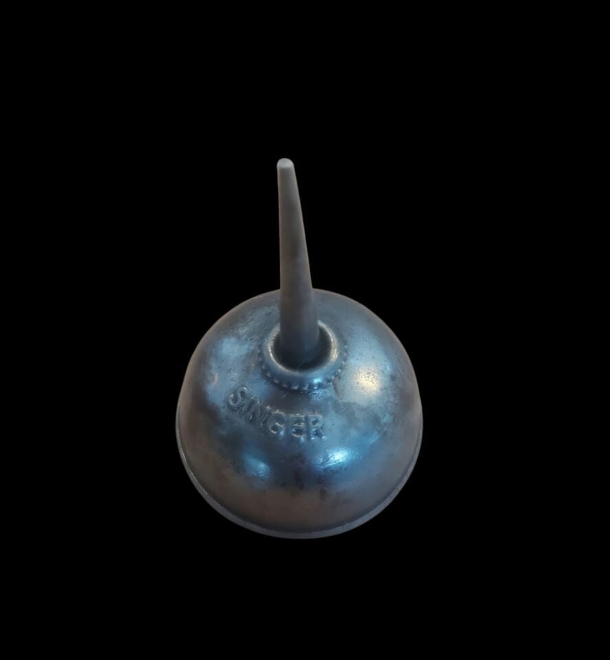 7.5 cm. Yükseklik 1920-1930'lardan Singer Dikiş Makinesi Yapdanlığı