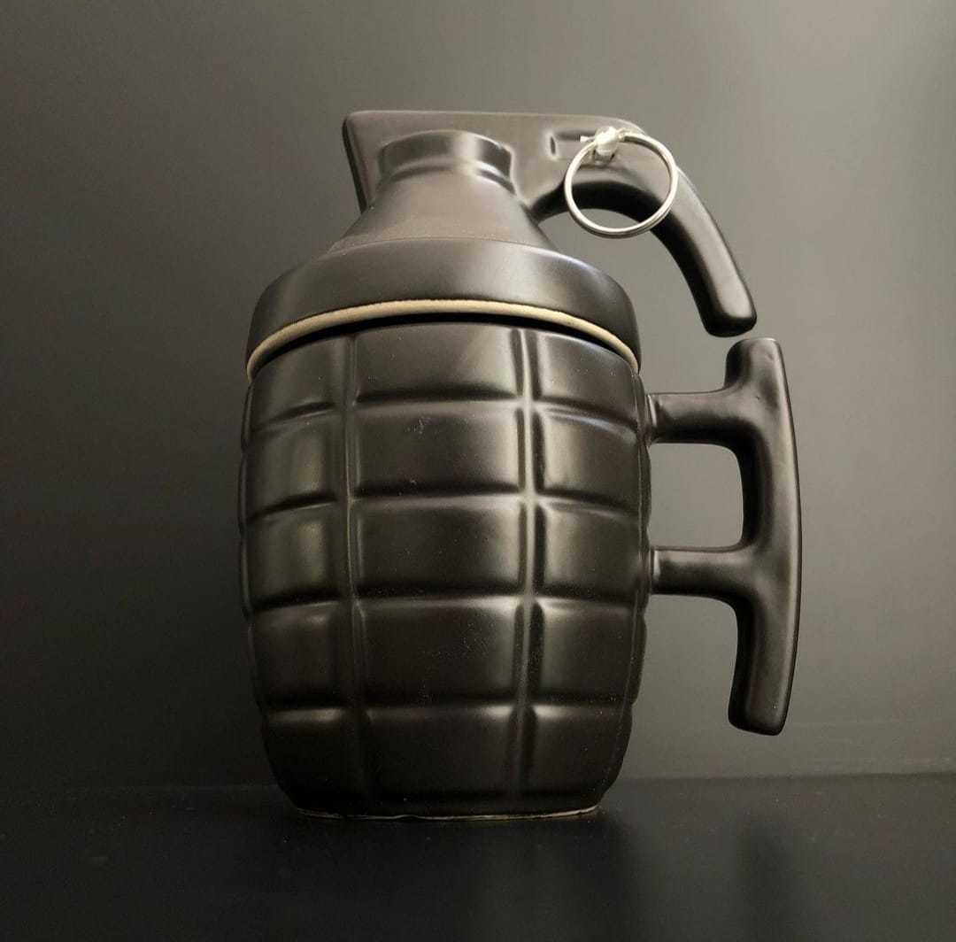 El Bombası Formunda Porselen Bardak