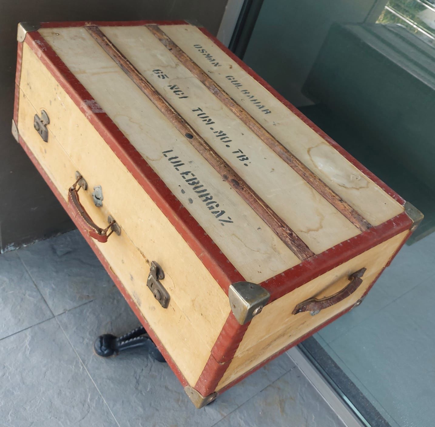 86x51x32 cm. Vintage Subay Bavulu