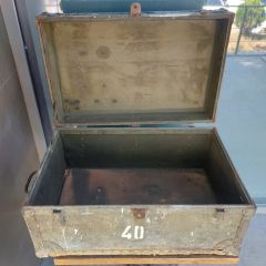 75x47x40 cm. Vintage Metal Mühimmat Sandığı