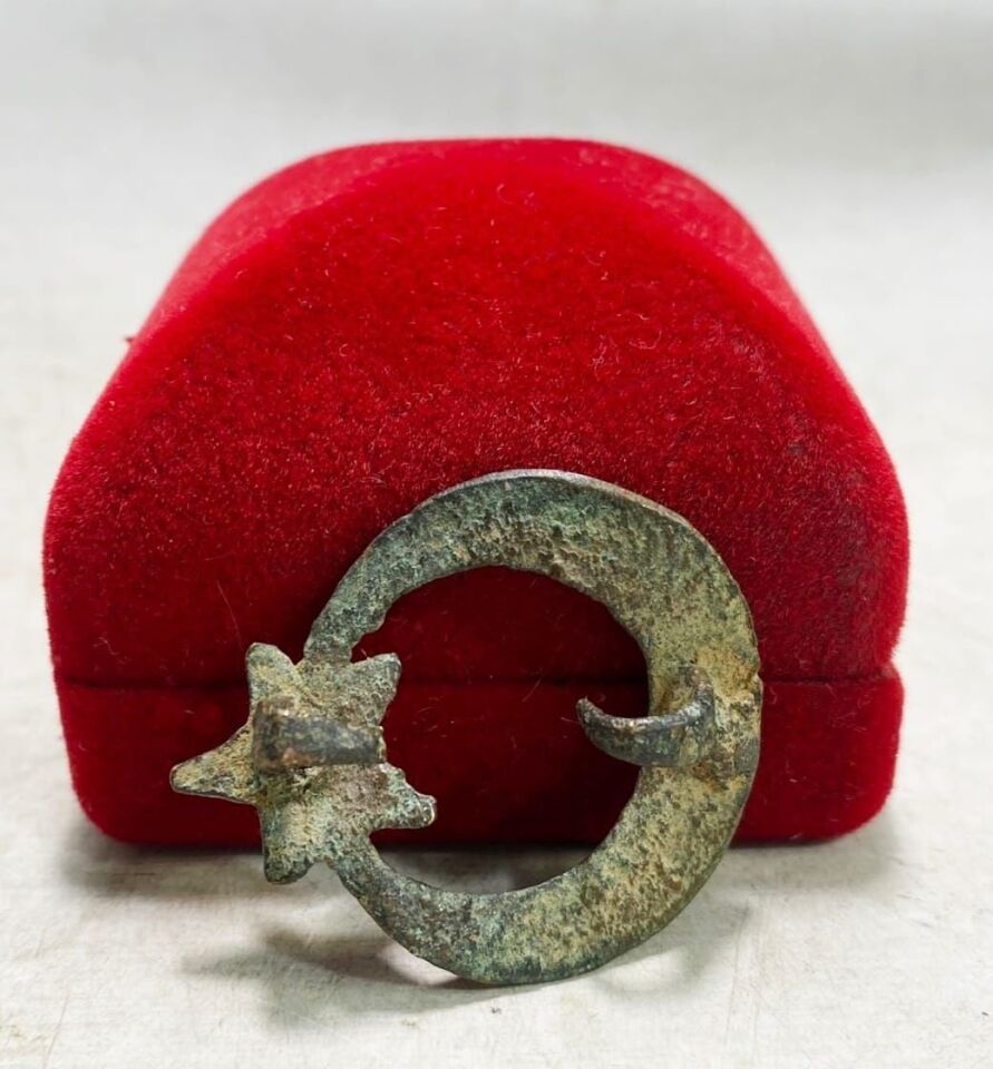 Erken Osmanlı Dönemi Ayyıldız Rozet (3cm Çap)