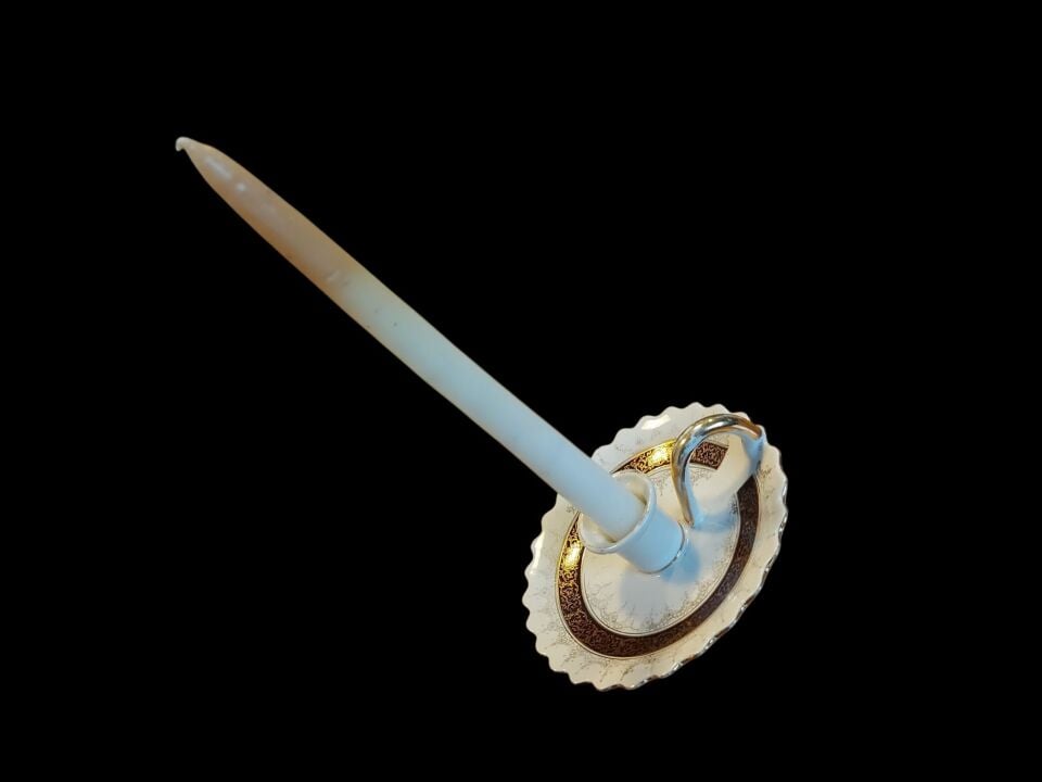 15cm. Çap Porselen Malzeme Dekoratif Mumluk Modeli (24 cm. Mum Dahildir)