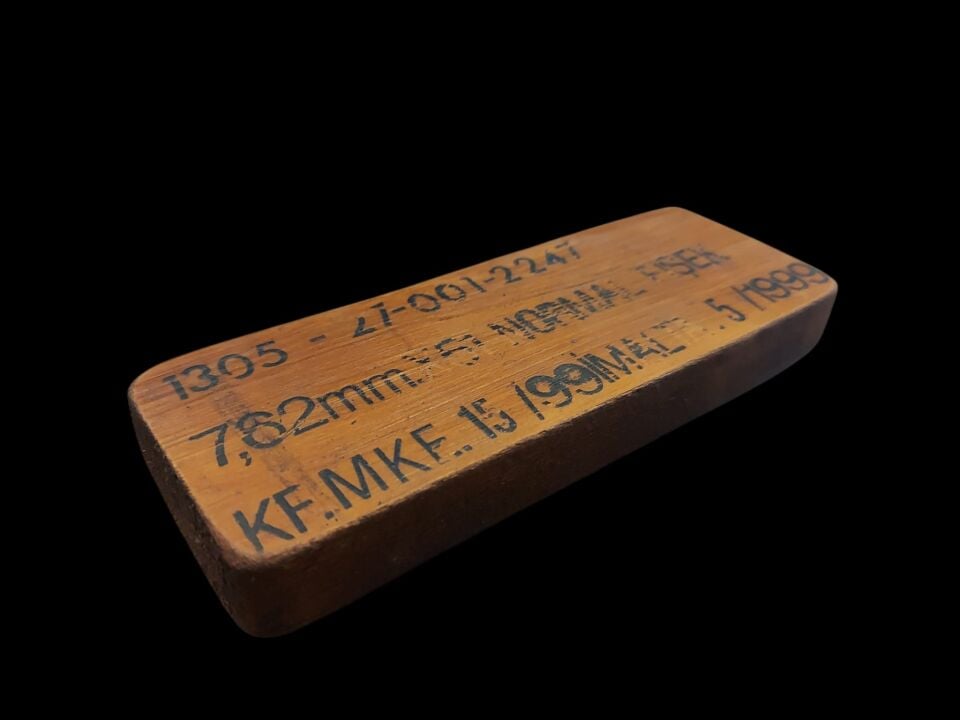 15.5x5.5x1.5 cm. Military Formunda Ahşap Parça (Tasarımlarınız İçin)