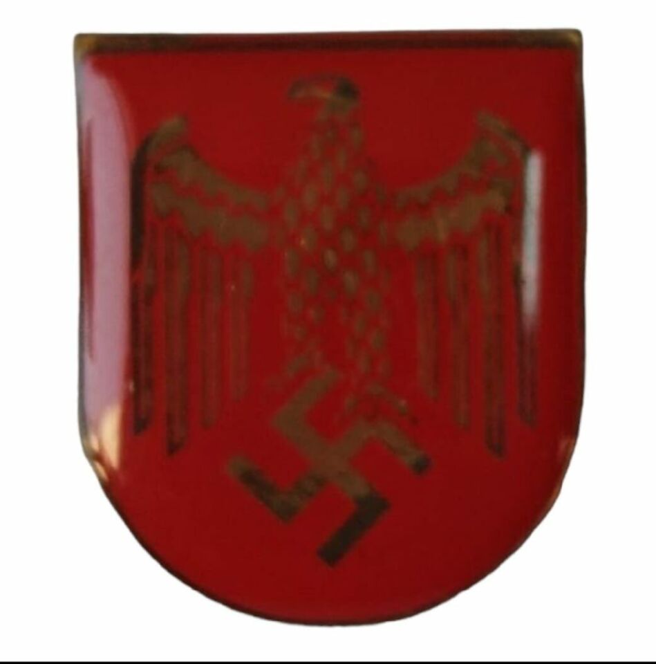 Alman Kartallı Akrilik Rozet(Kırmızı)