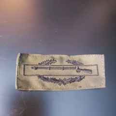 8.5x3.5 cm. ABD Alaska Başarılı Muharebe Piyadesi 1.Ödülü Peç