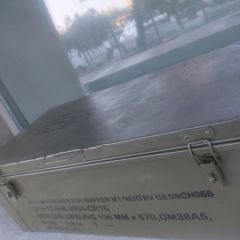 90x48x32 cm. Vintage Metal Sandık Modeli