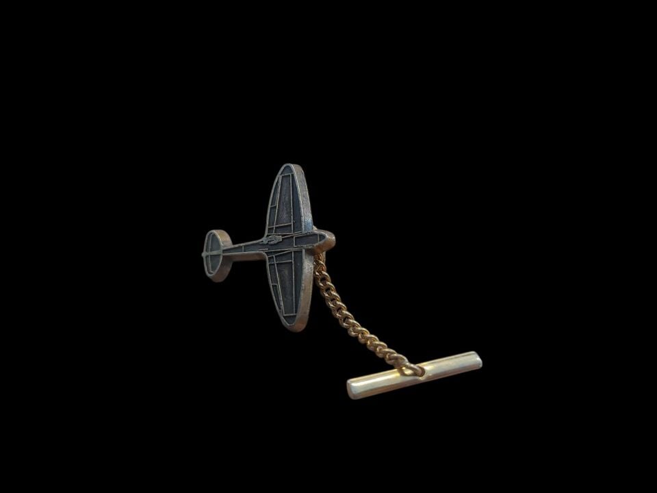 2.5x2 cm. Uçak Formunda Metal Kravat İğnesi