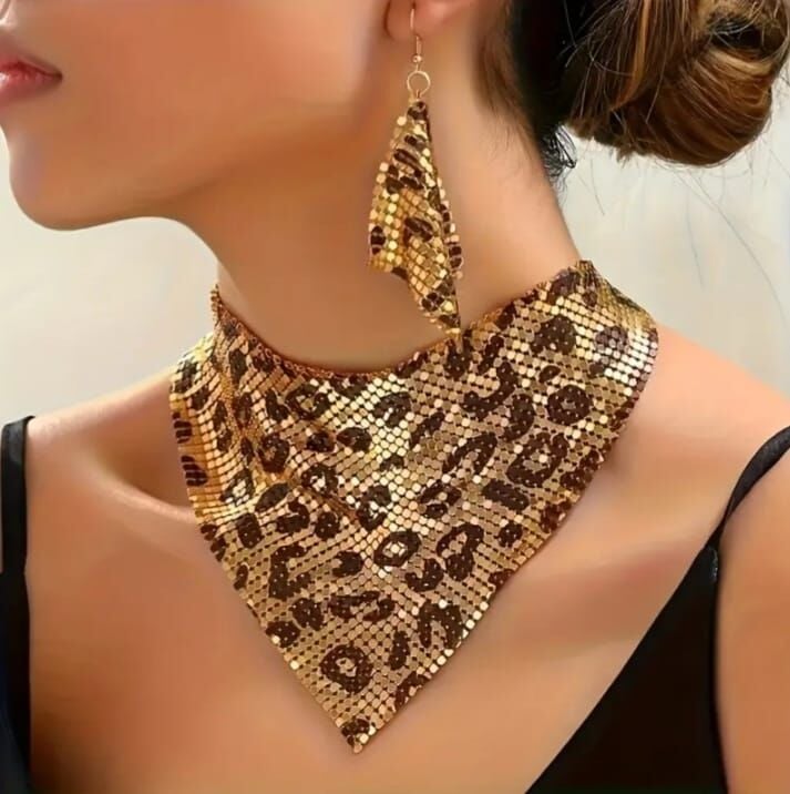 Donna Leopar Desenli Payetli Kolye Küpe Seti