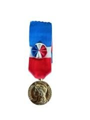 Fransa Gold Renk Madalyon (Orjinal Ürün)