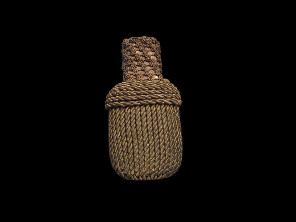 7 cm. Uzunluk Osmanlı-Erken Cumhuriyet Dönemi Sırma İşçilikli Subay Kılıcı Taç/Boyun Düğümü-Dolgulu Püskül Başlığı