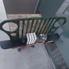 Ahşap Jeep Kitaplık Organizer Modeli