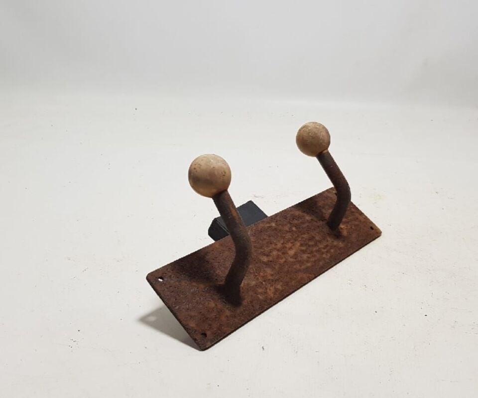 22x11x9 cm. 1930'lar Antika Metal Madenci Askılığı