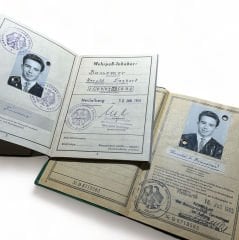 Ww2 Alman Nazi Pilota Ait Askeri Kayıt 2 Adet (Pasaport) Kolleksiyon Ürünü