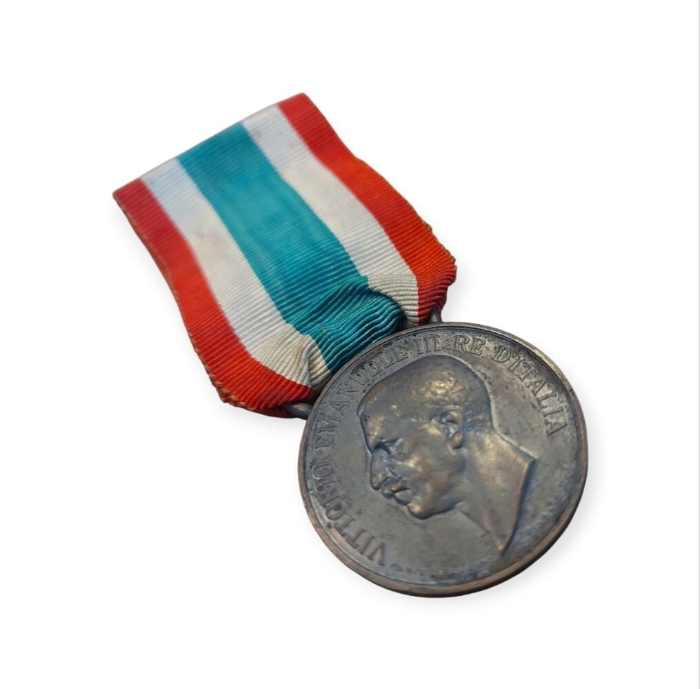 Ww1 İtalya  Krallığı Birleştirme Anma Madalyası 1948-1918